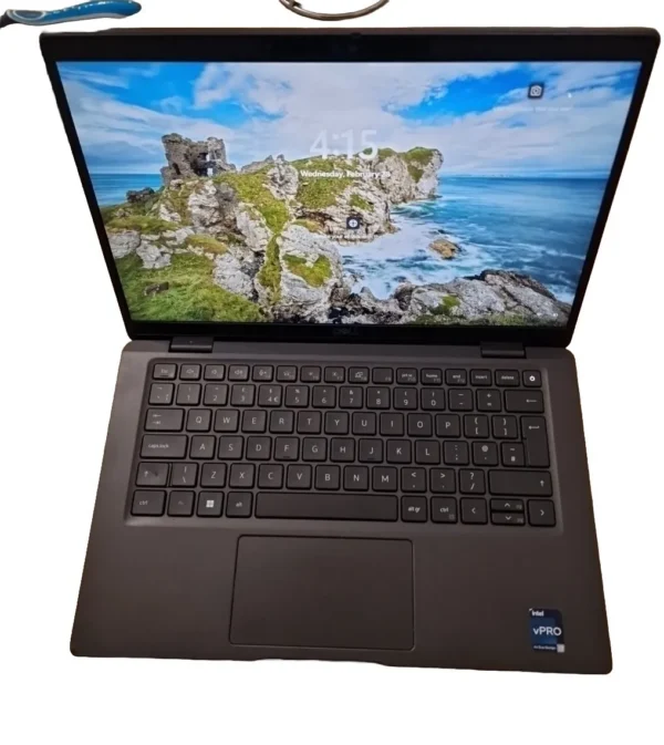 Dell Latitude 7330 13.3 i7-1265U 512GB SSD 16 GB Win 11 Pro